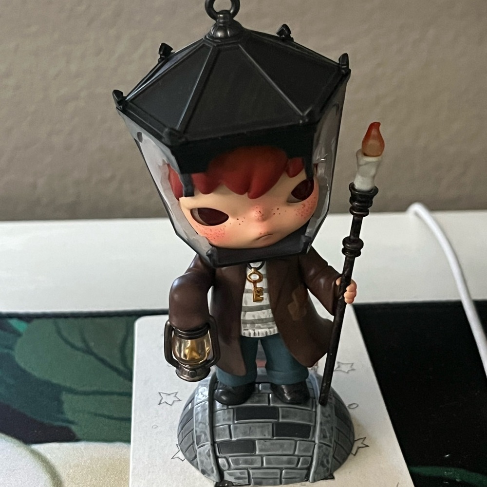 Pop Mart Hirono Le Petit Prince Series Figures Light Lamplighter
